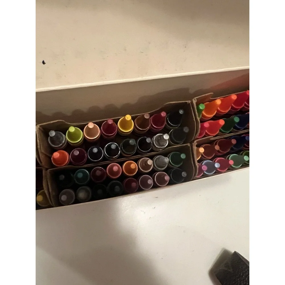 Crayola Vintage 1994 96ct Crayons with Built-in Sharpener Binney & Smith USA